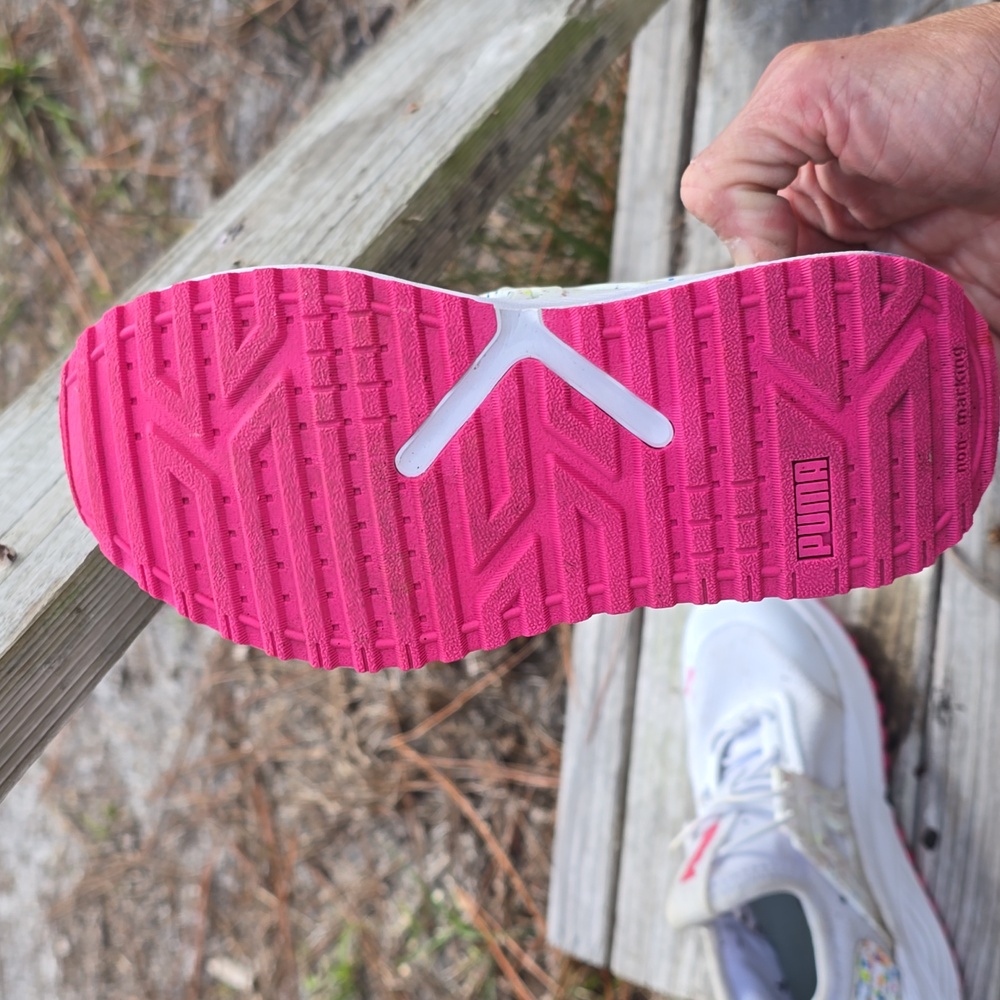 Shoes - Picture 2 of 4